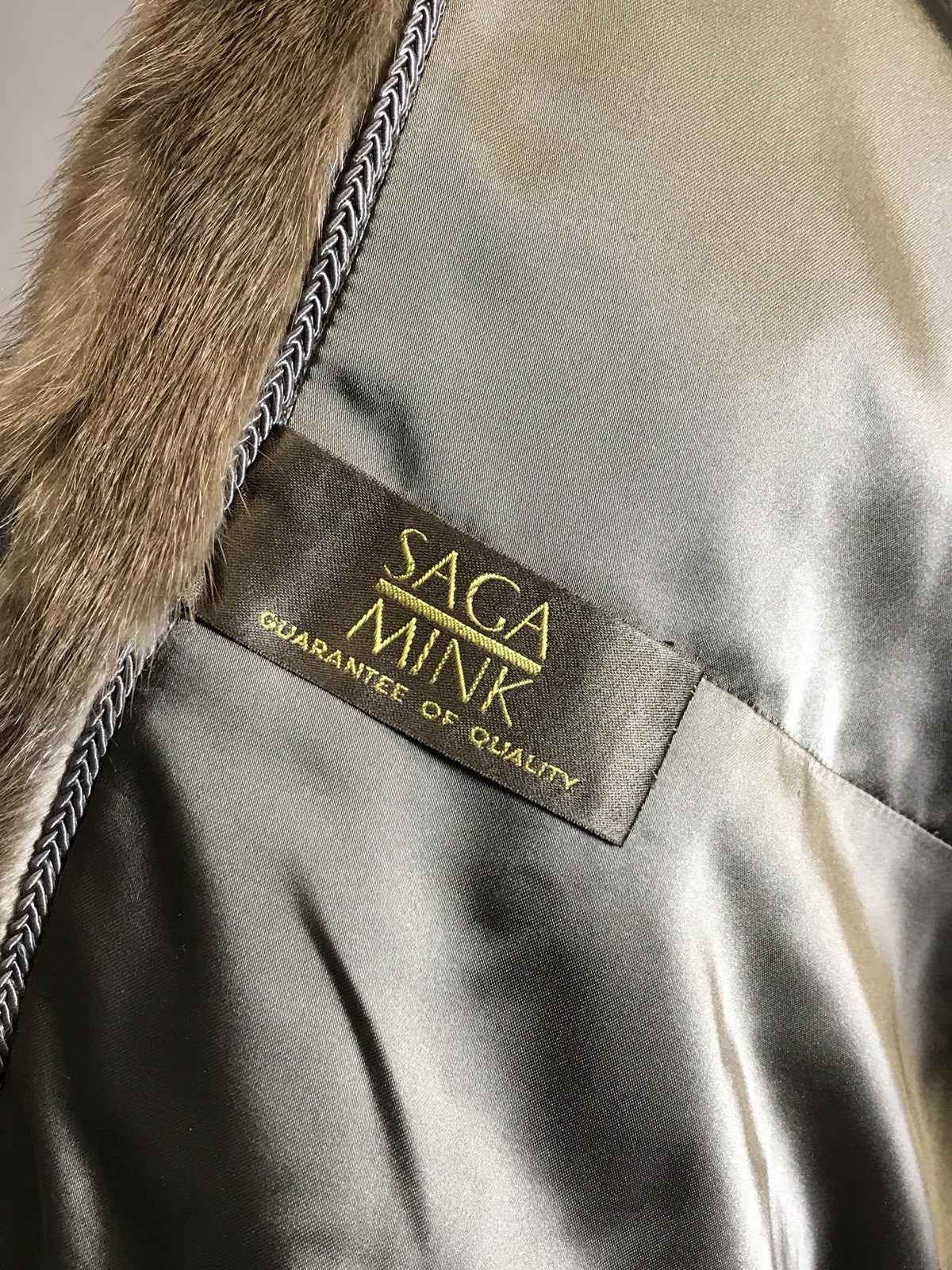 Klassischer Nerzmantel SAGA MINK beige, hellbraun vom Kürschner Gr. 36/38 Damen