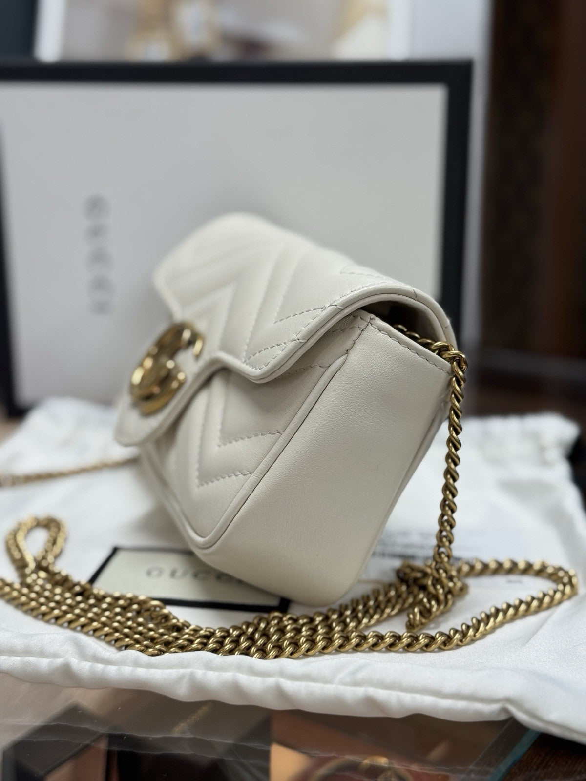 Gucci GG Marmont Mini-Schultertasche Leder Weiss/Gold 476433