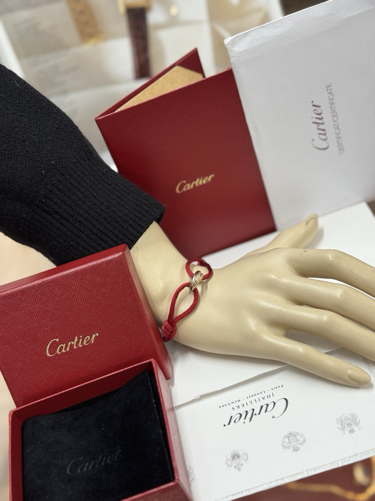 Cartier Trinity Armband Tricolor 18 Karat Weißgold, Gelbgold & Roségold