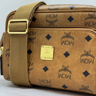 MCM Aren Umhängetasche Cognac Visetos