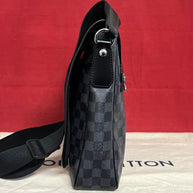 Louis Vuitton Daniel MM Messenger Bag Damier Ebene Herren Umhängetasche 2010