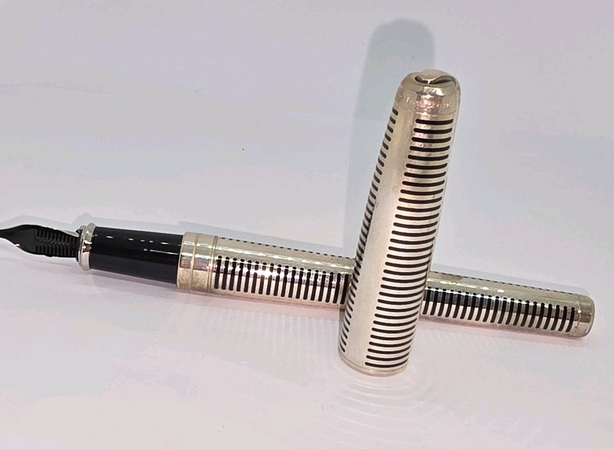 ST Dupont Olympio Laque De Chine Sterling Fountain Pen B Nib Füllfederhalter 480100M