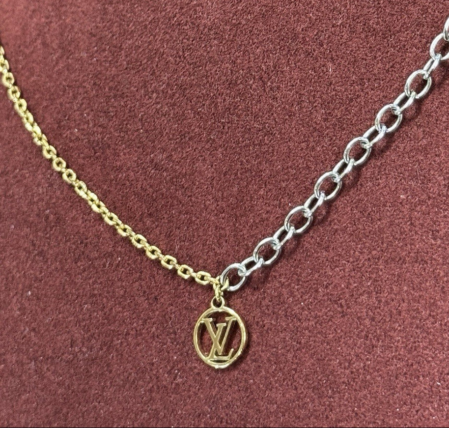 Louis Vuitton M68074 Logomania Bicolor Collier Halskette