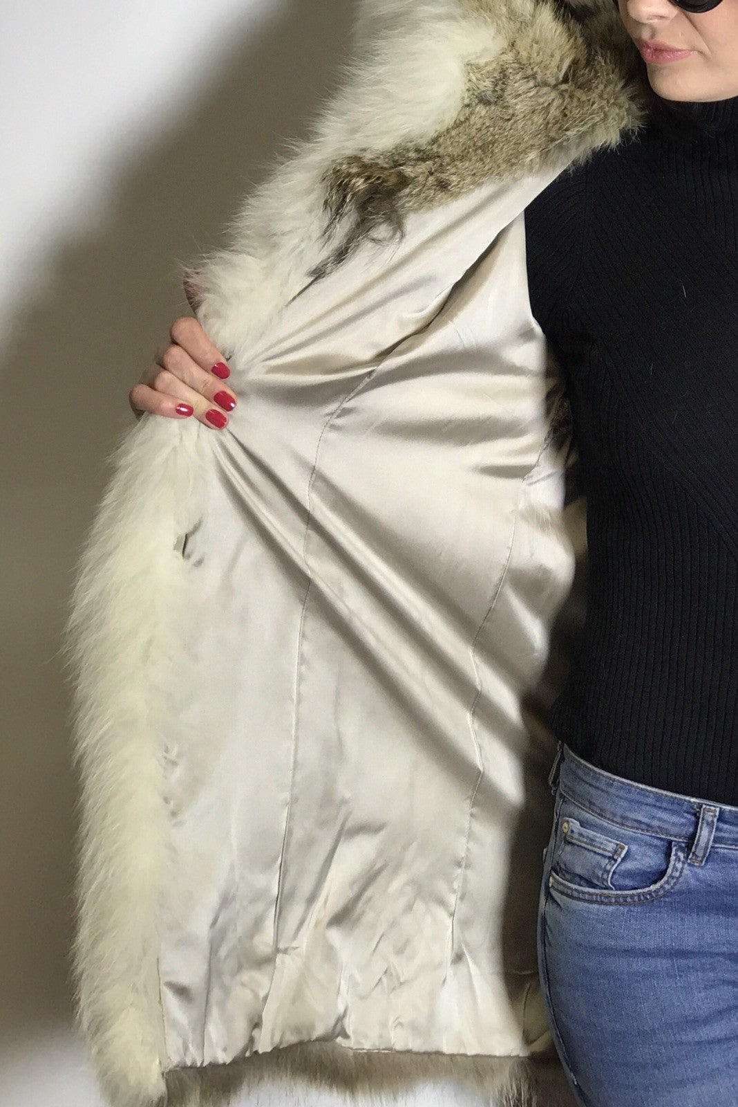 Ausgefallene Kojoten Jacke mit Polarfuchs Besatz | vom Kürschner | Gr. 38 Damen