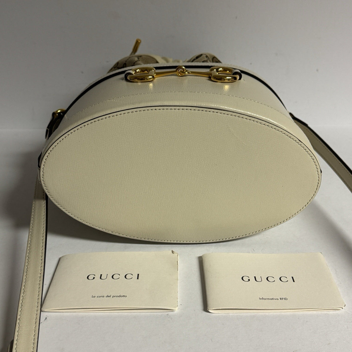 Gucci Horsebit Bucket Bag Umhängetasche Weiß Leder GG Supreme