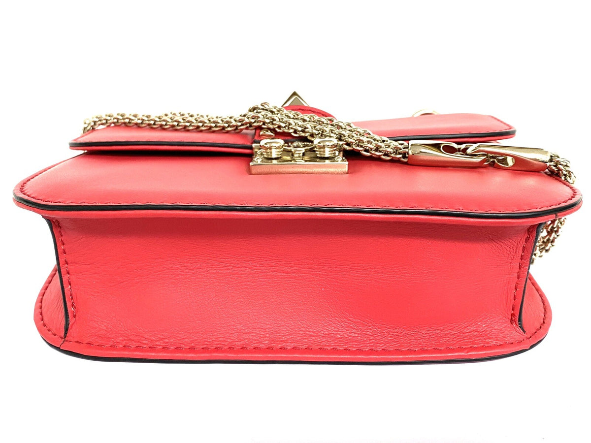Valentino Garavani Glam Rock kleine Umhängetasche rosa/gold Rockstud