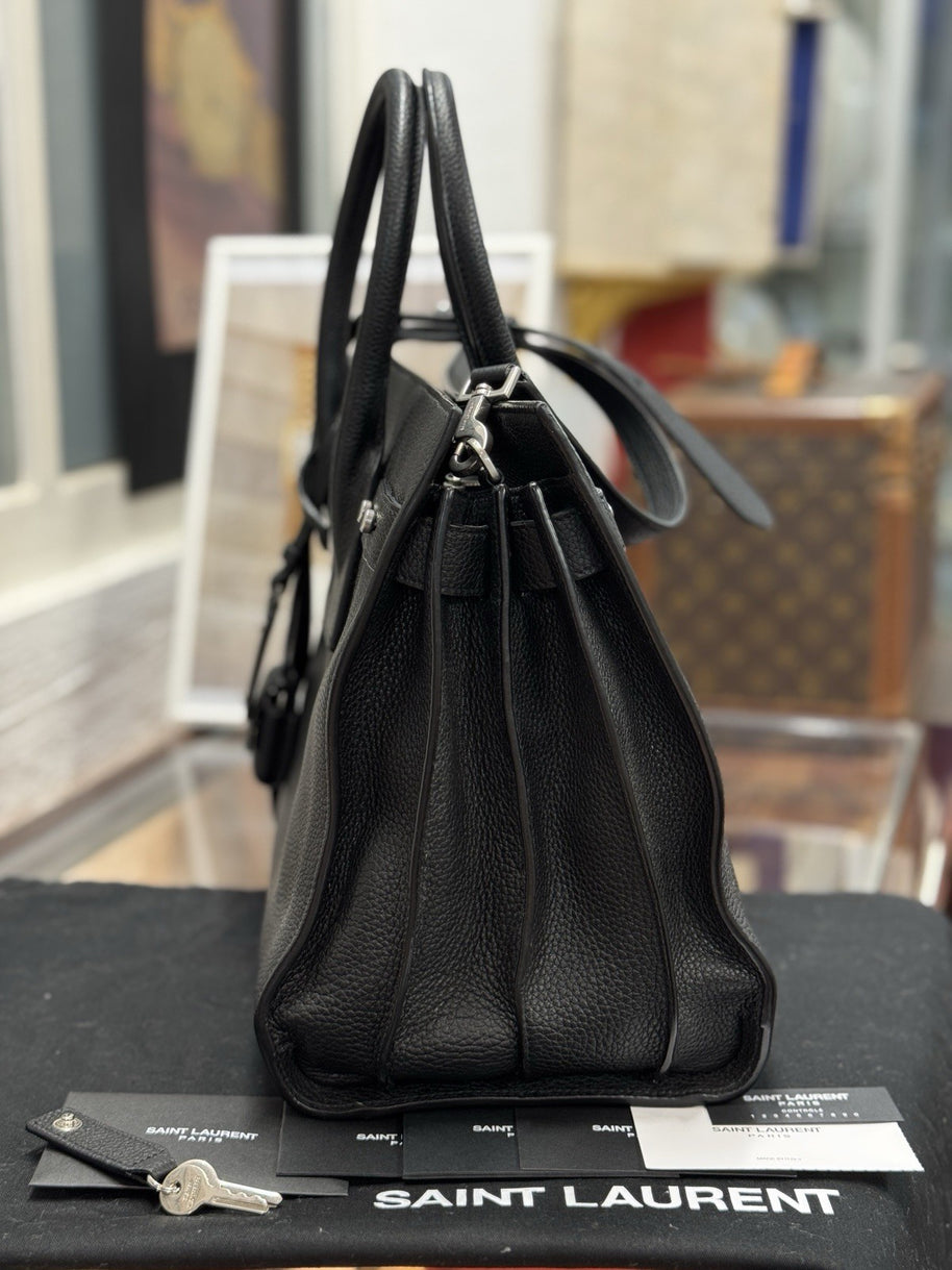 Saint Laurent Sac de Jour Medium Schwarz Leder Umhängetasche