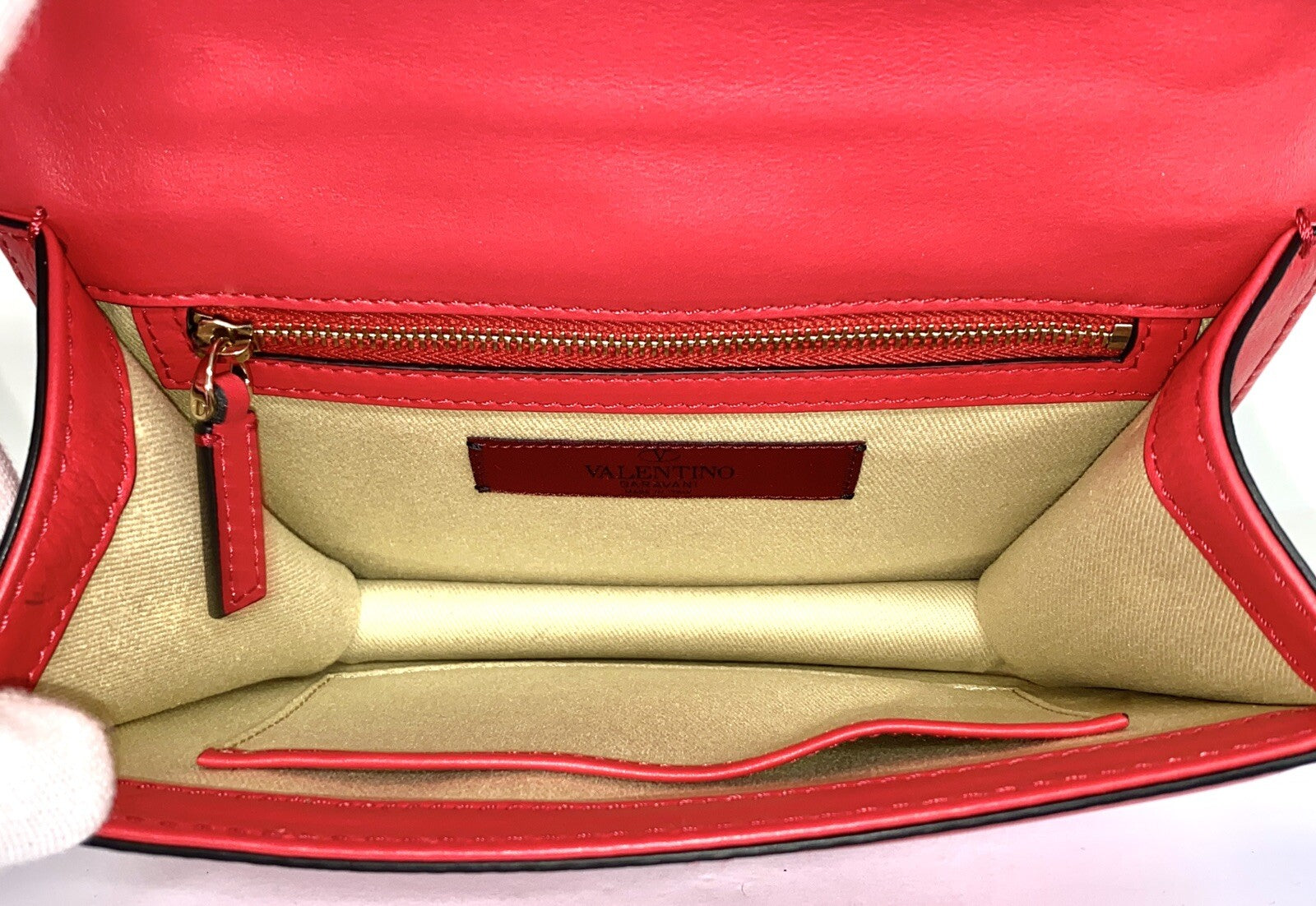 Valentino Garavani Glam Rock kleine Umhängetasche rosa/gold Rockstud