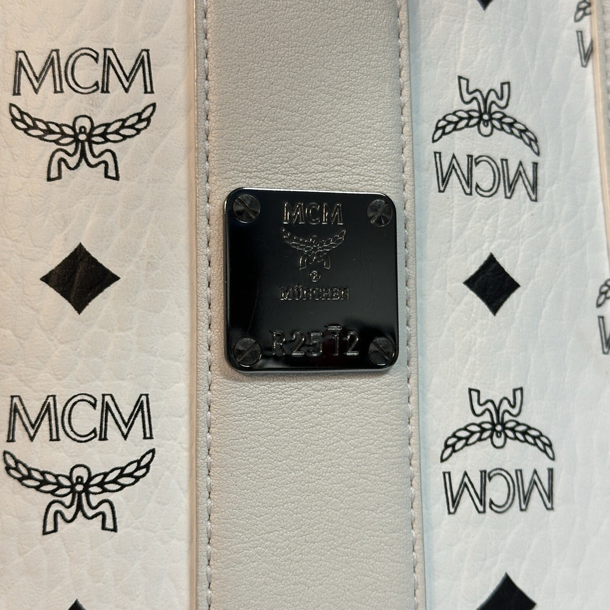 MCM REVERSIBLE LIZ SHOPPER IN VISETOS - SHOPPING BAG - WHITE
