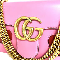 Gucci 431777 GG Marmont Pink Heart Shoulder Bag Schultertasche mit Herz Patch