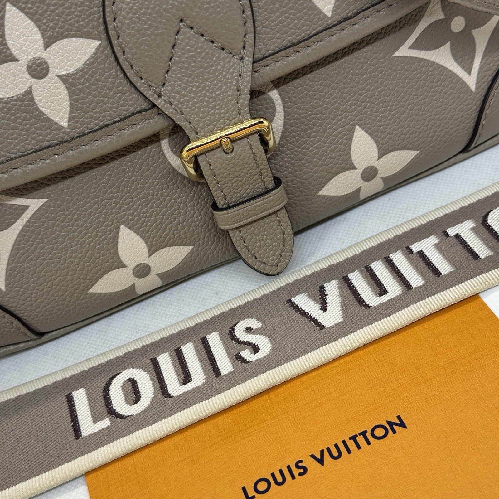 Louis Vuitton Diane 2024 Monogram Empreinte Tourterelle / Beige M46583