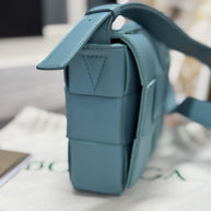 Bottega Veneta Cassette Intreccio Leder Linoleum Türkis Blau