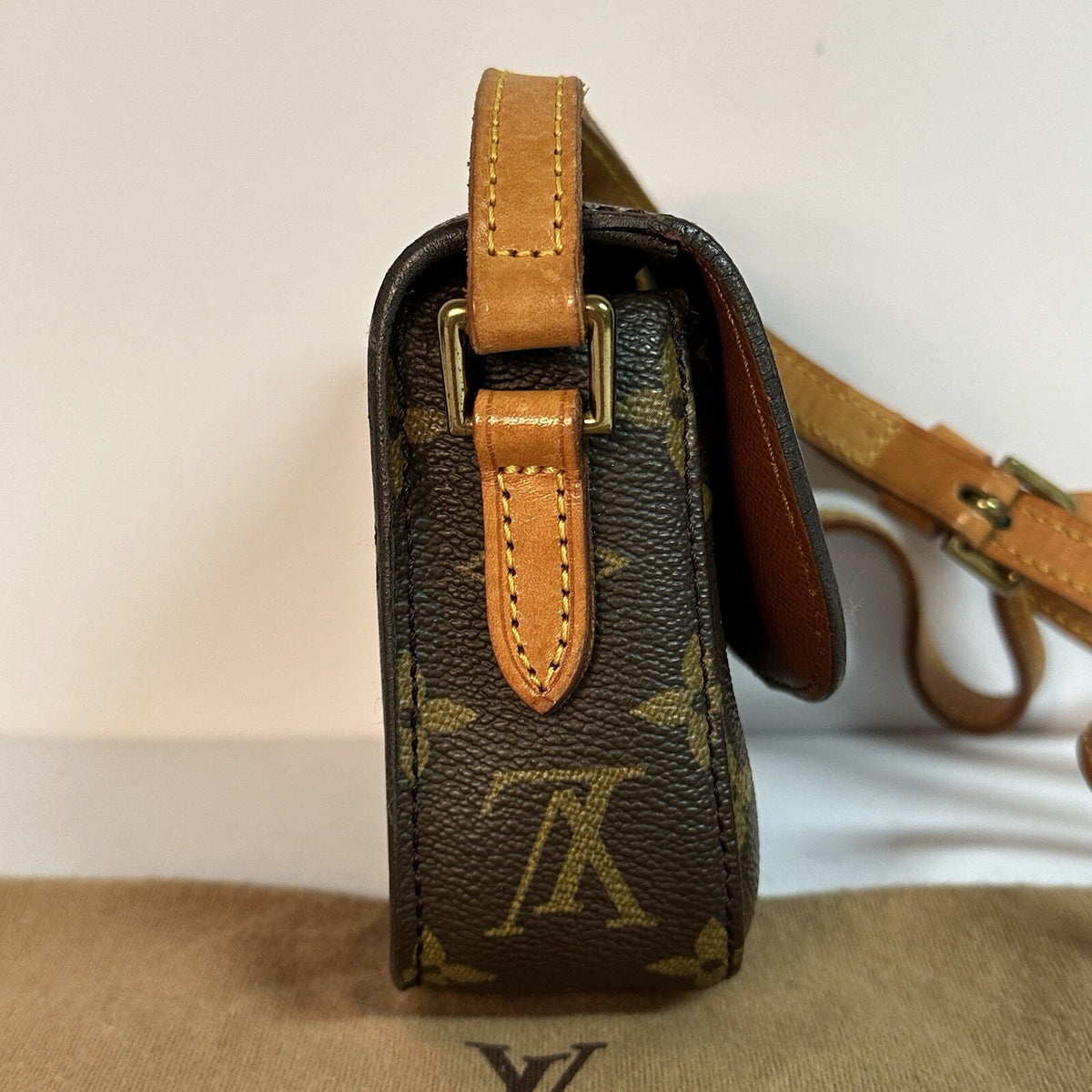 Louis Vuitton St Saint Cloud Bebe Mini Nano Crossbody Umhängetasche Monogram
