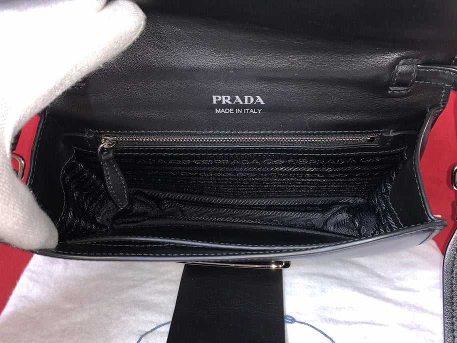 Prada Ribbon Kleine Damen Umhängetasche Leder Schwarz Shoulder Bag Black Leather