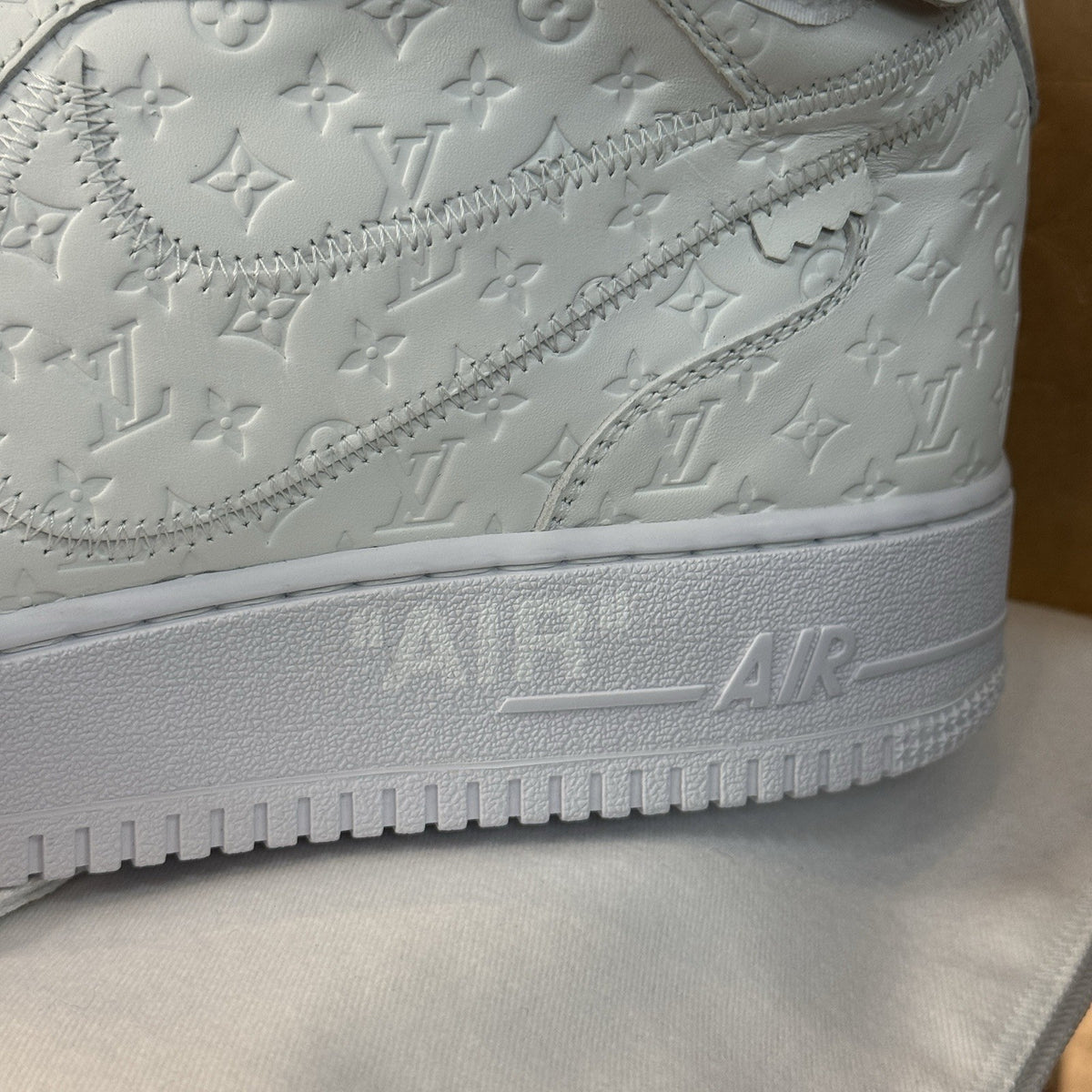 NIKE X LOUIS VUITTON AIR FORCE 1 MID SNEAKER VIRGIL ABLOH OFF-WHITE US 15