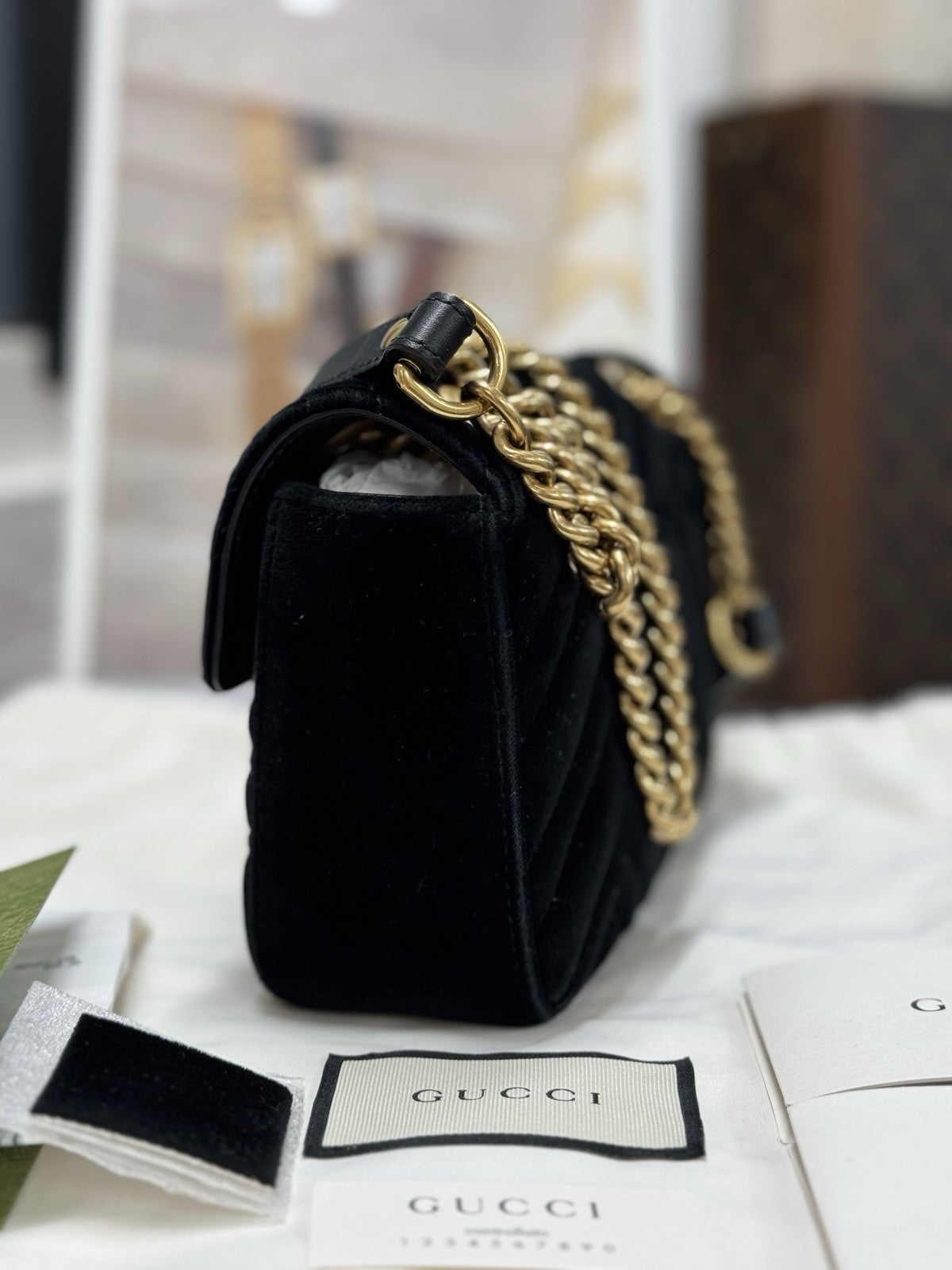 Gucci Kleine GG Marmont Schultertasche Samt Schwarz/Gold 446744