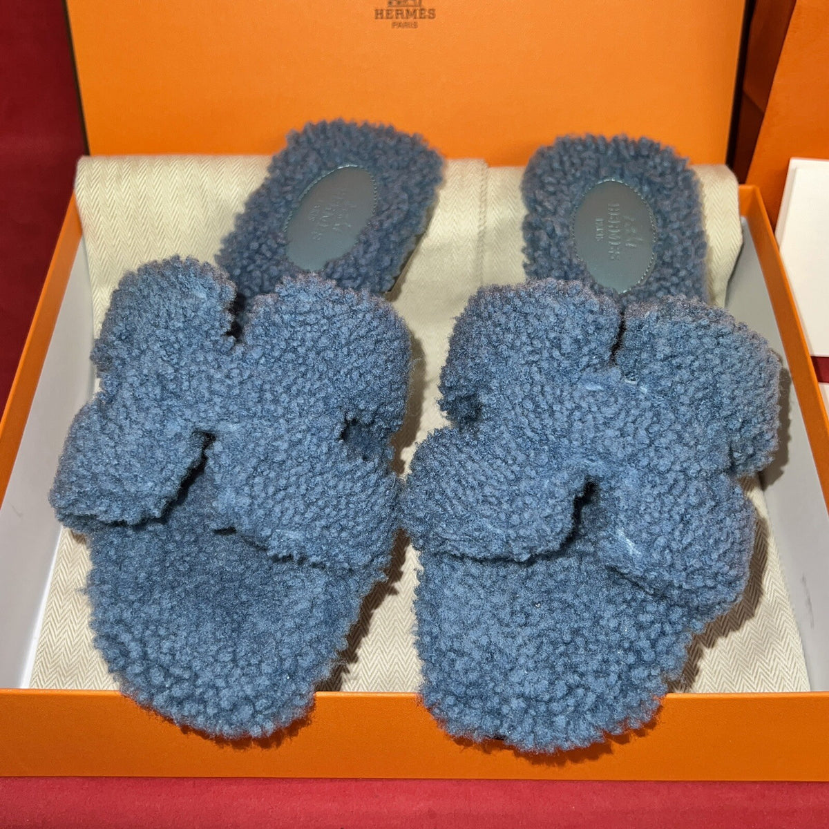 Hermes Paris Sandalen Oran Damen Lammfell Blau Gr. 37.5 mit Rechnung