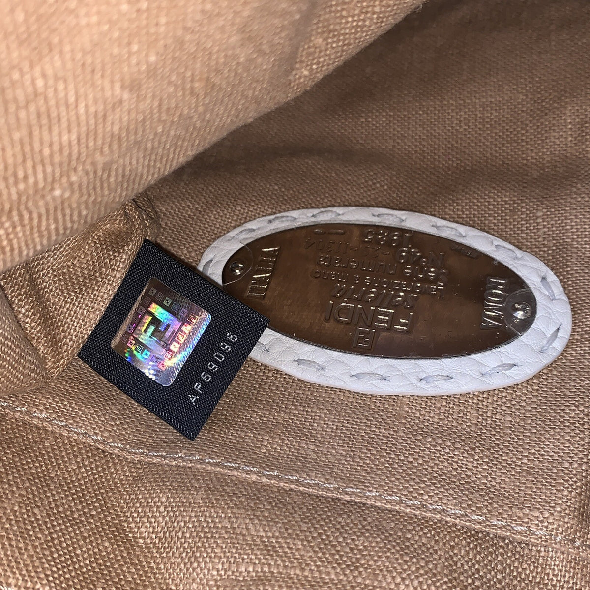 Fendi Selleria Peekaboo Lavorazione a mano Damen Handtasche Weiß Tote Bag