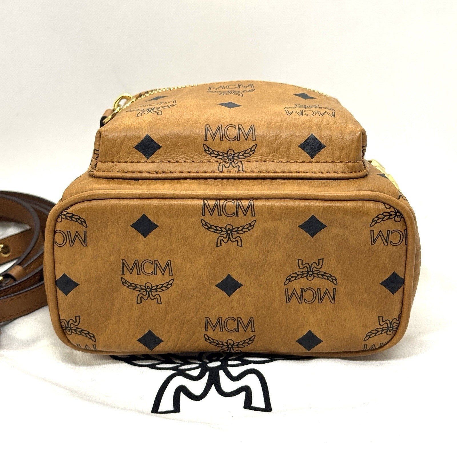 MCM Stark Rucksack Mini Backpack Bebe Boo Cognac mit seitlichen Nieten