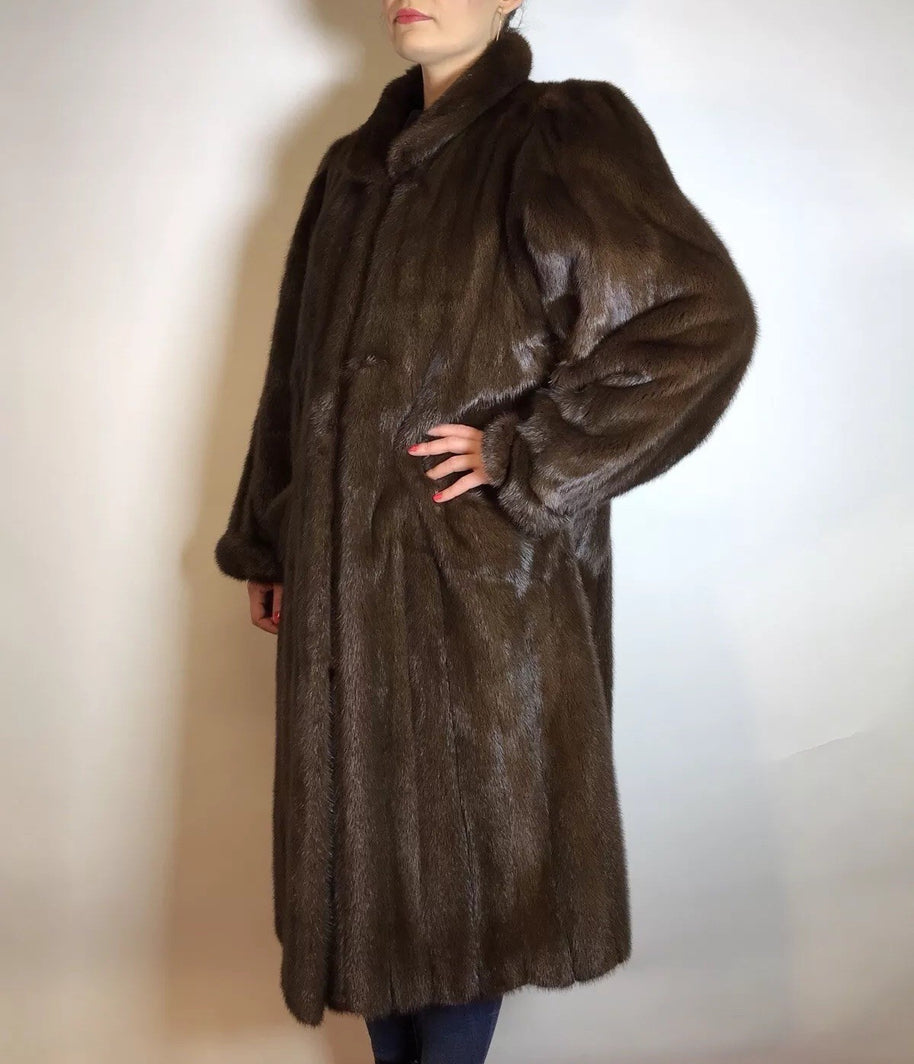 Wunderschöner langer Nerzmantel Original SAGA MINK Nerz braun Gr. 38/40 Damen
