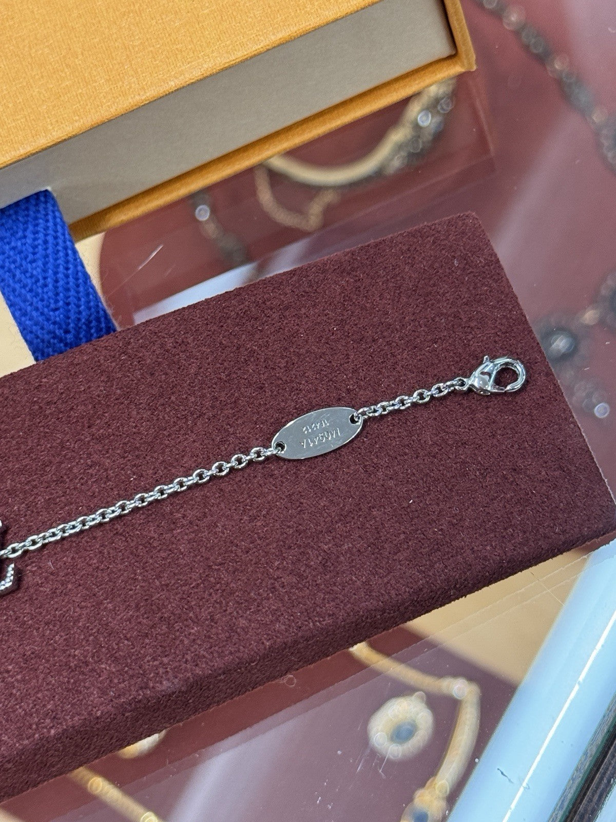 Louis Vuitton M0941A Iconic Aquamarine Armband Palladium Charm Bracelet