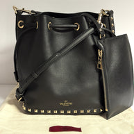 Valentino Garavani Rockstud Bucket Bag „Noe“ Umhängetasche + Pochette Schwarz