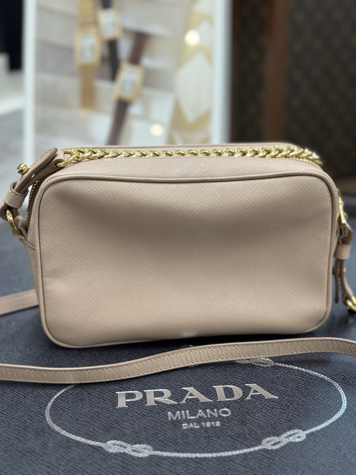 Prada Bandoliera Chain Bag Saffiano Leder Cipria Rosa Puder Umhängetasche 1BH149