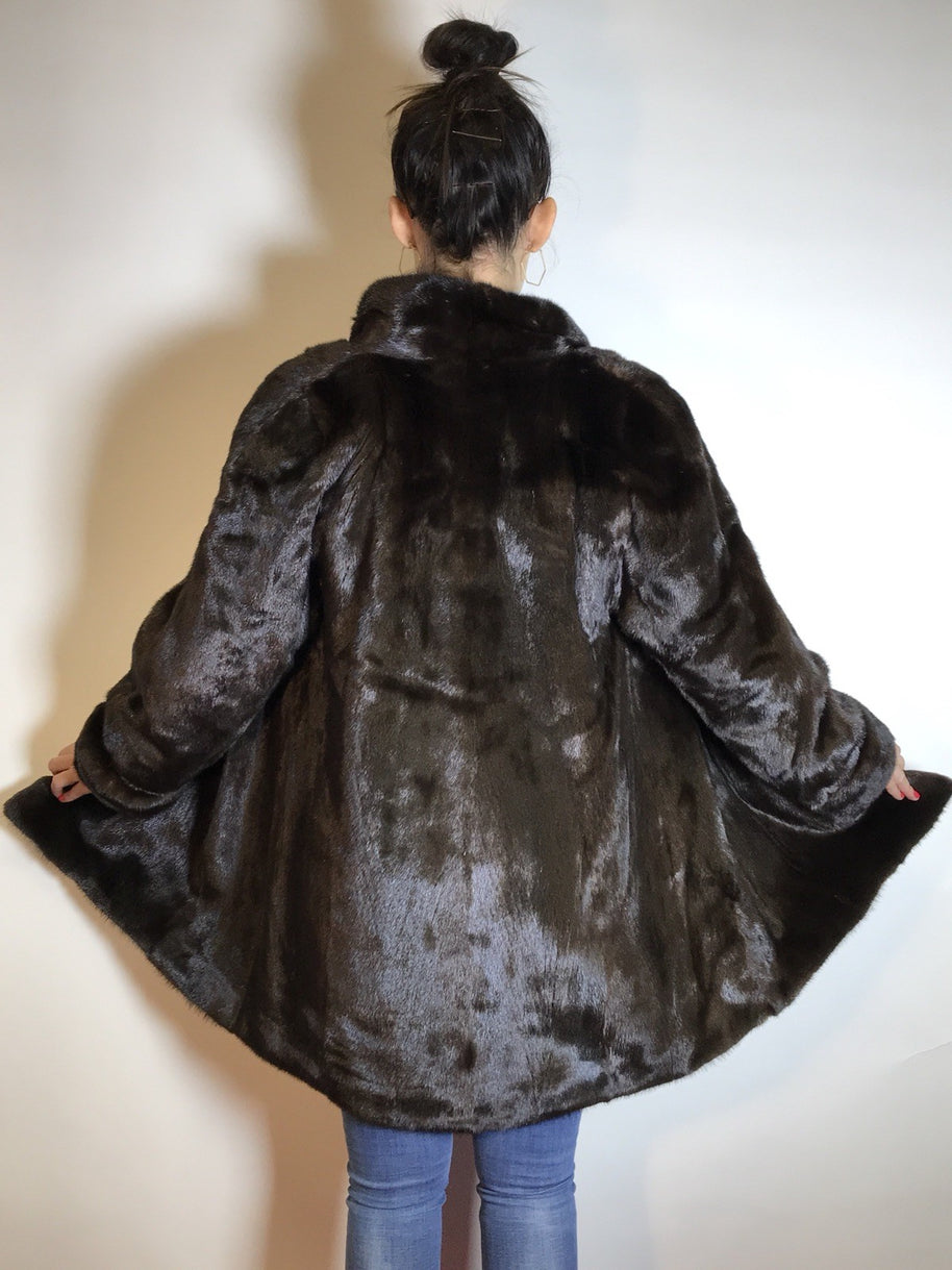 Schöne lange Nerzjacke, 3/4 Nerzmantel dunkelbraun vom Kürschner Gr. 38/40 Damen