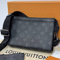 Louis Vuitton Gaston Wearable Geldbörse Umhängetasche M81124 Monogram Eclipse