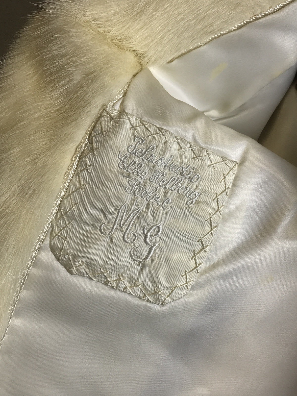 Creme-weisse Nerzjacke/Bolero, Sonderanfertigung vom Kürschner Gr. 38-40 Damen