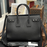 Saint Laurent Sac de Jour Medium Schwarz Leder Umhängetasche