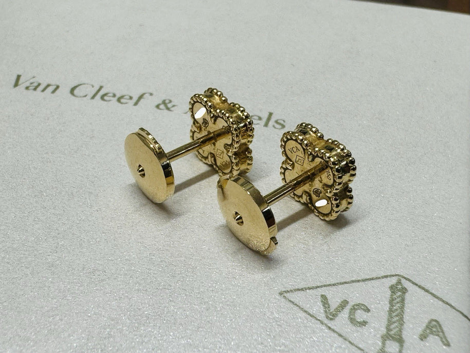 Van Cleef & Arpels Ohrstecker Sweet Alhambra 18 Karat Gelbgold Onyx VCARA44900