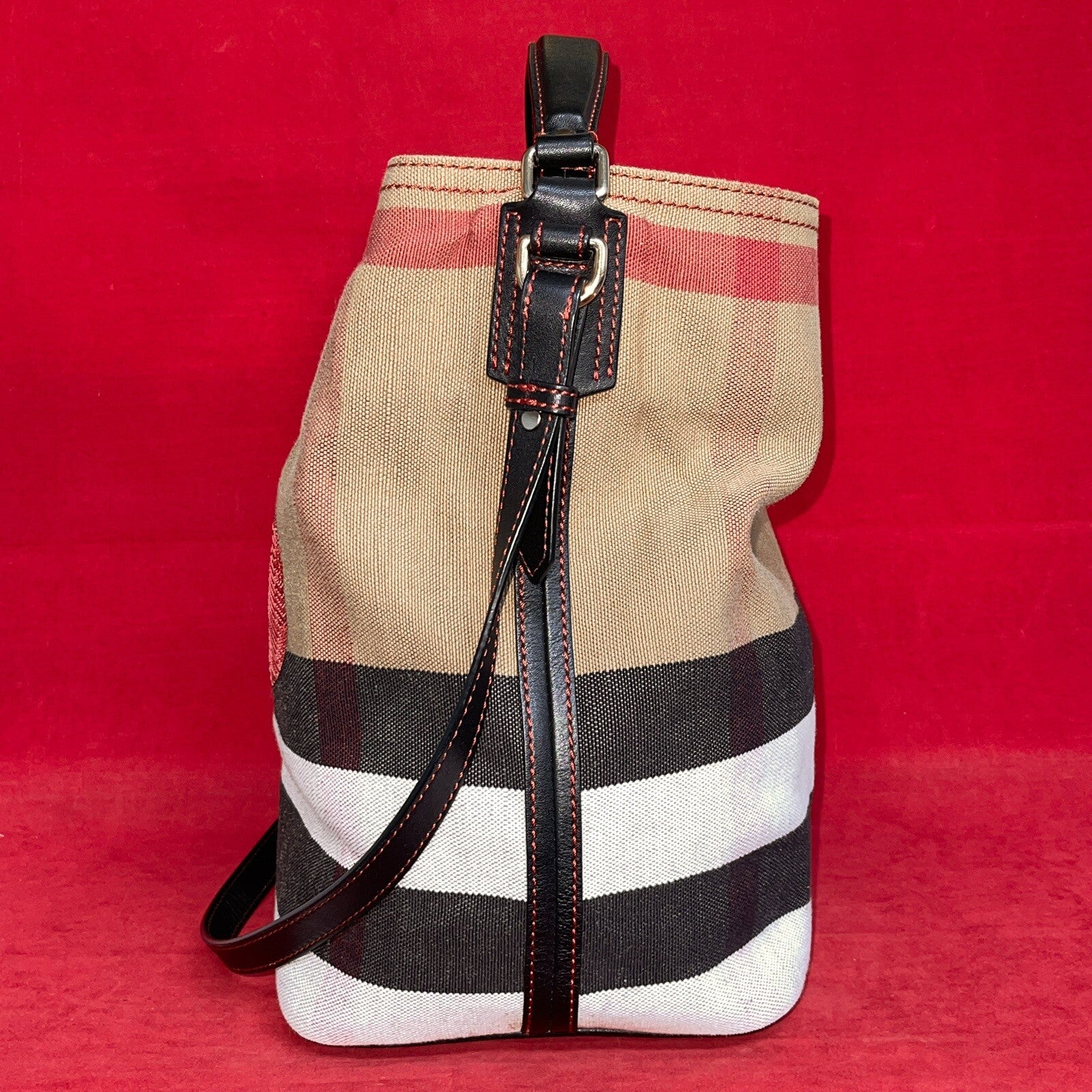 Burberry Ashby Tote Bag Herz Hobo Umhängetasche Heart Limited Edition
