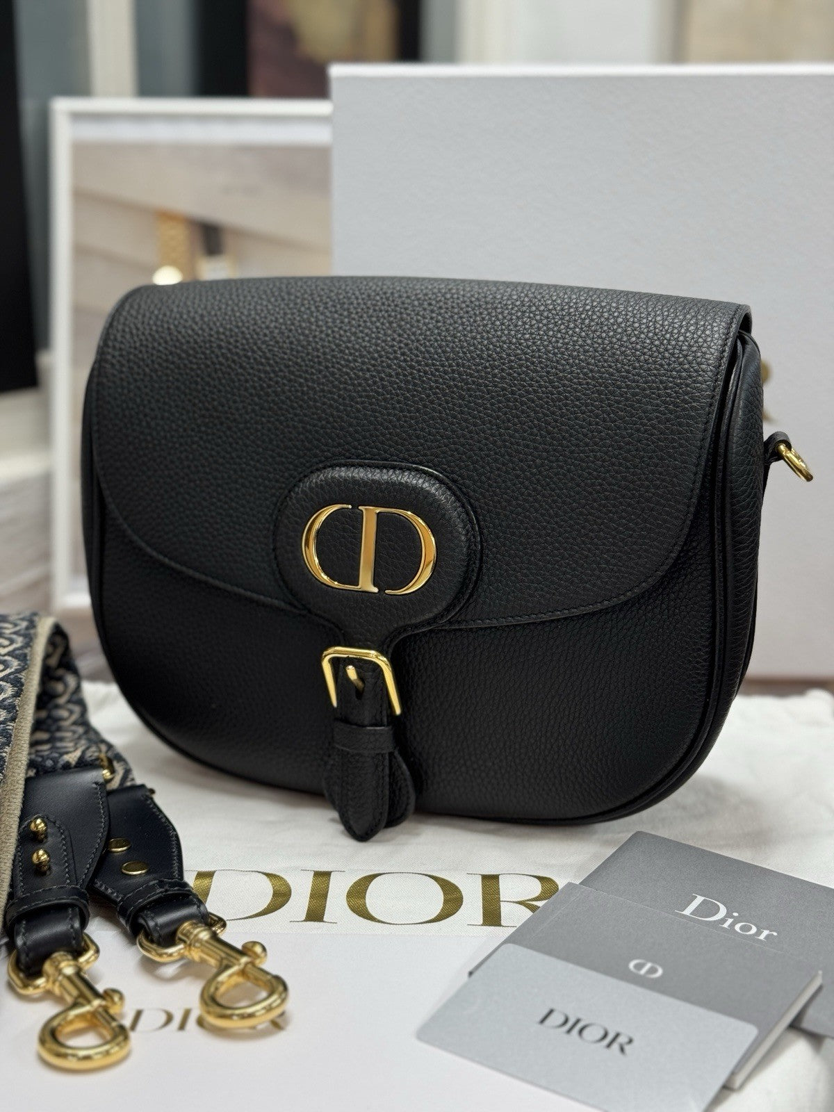 Große Dior Bobby Umhängetasche Genarbtes Kalbsleder Schwarz Dior Oblique Blau