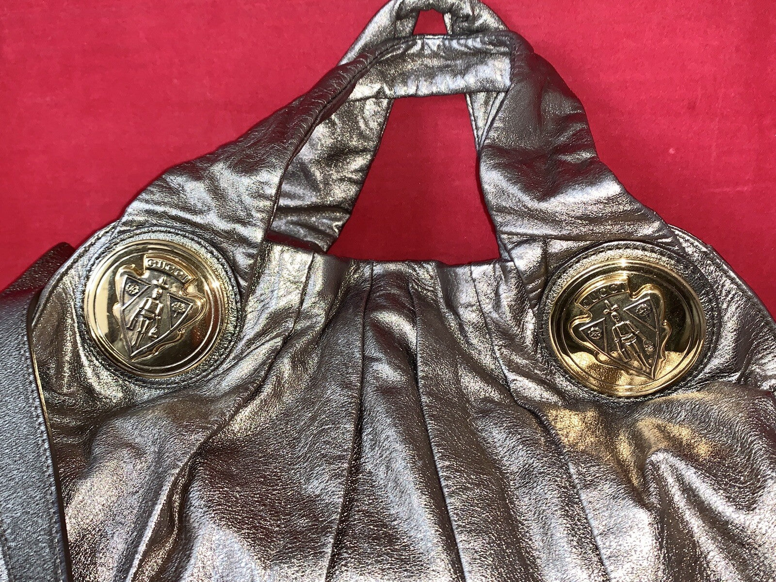 Gucci Hysteria Medium Damen Handtasche Silbergrau Schultertasche NP. 1.790€!