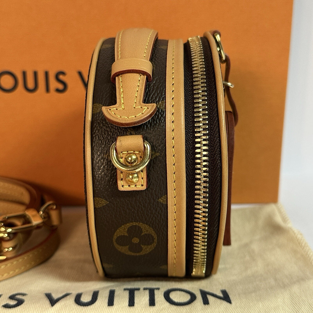 Louis Vuitton Mini Boîte Chapeau M44699 2way Monogram Umhängetasche