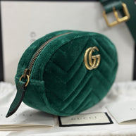 Gucci GG Marmont Gürteltasche Bumbag Samt Grün/Gold 476434