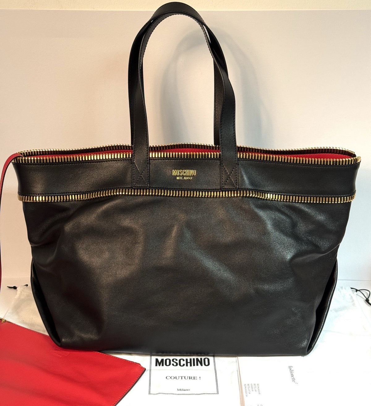 Moschino Rider Shopper XL Tote Bag + Pochette Fantasy Print Black Gold 2023