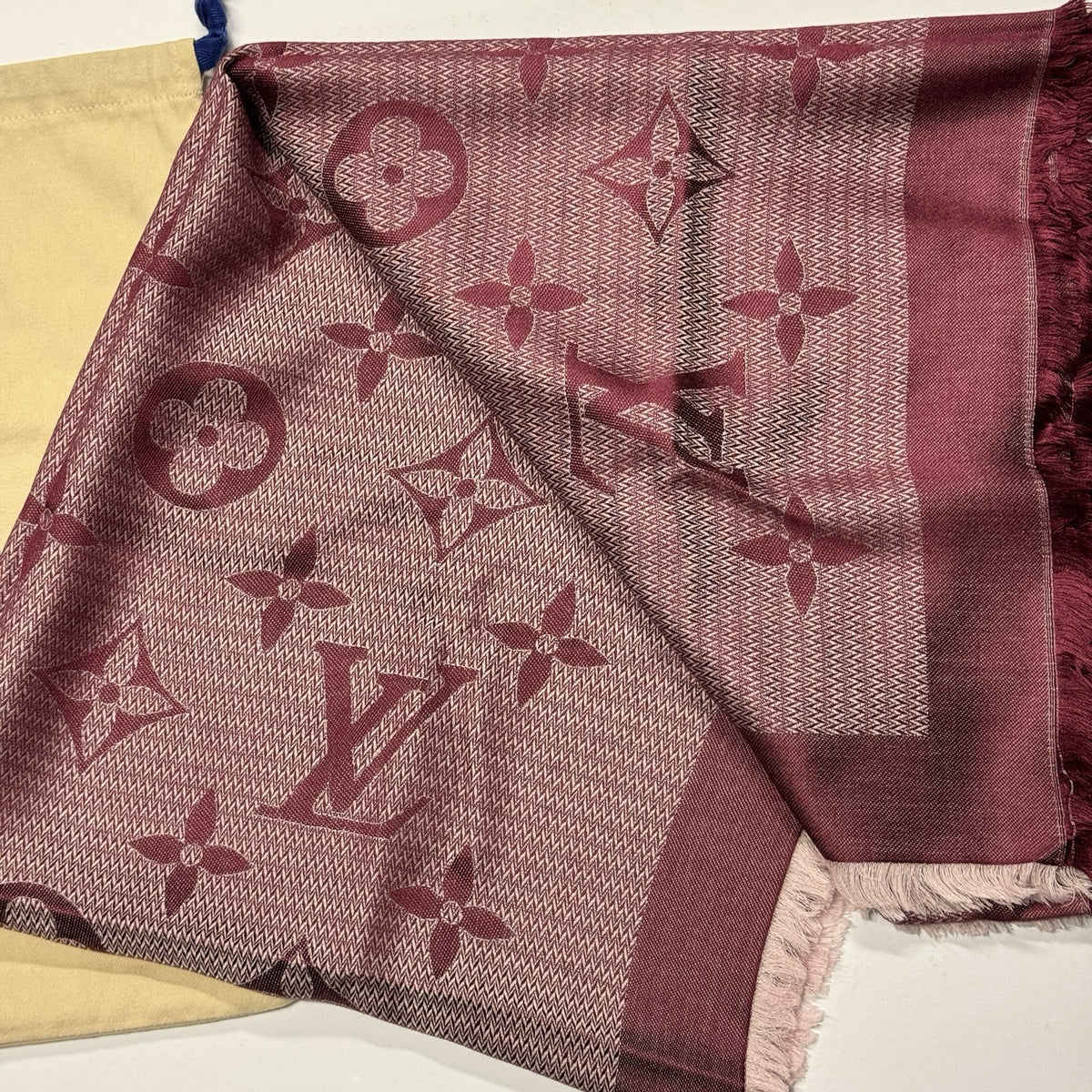 Louis Vuitton Monogram Seide Tuch/Schal 140cm Burgunder Rot Lila M73668