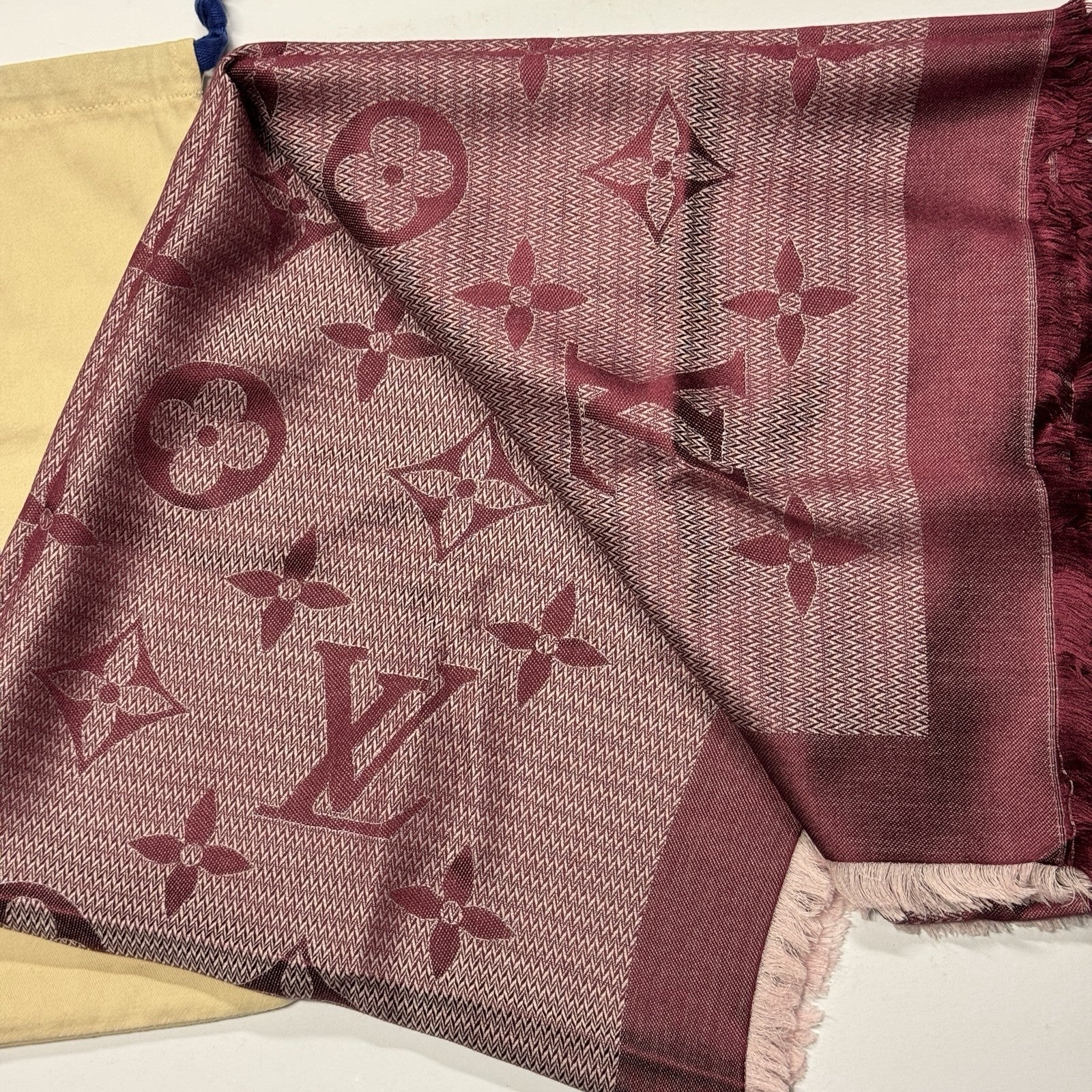 Louis Vuitton Monogram Seide Tuch/Schal 140cm Burgunder Rot Lila M73668