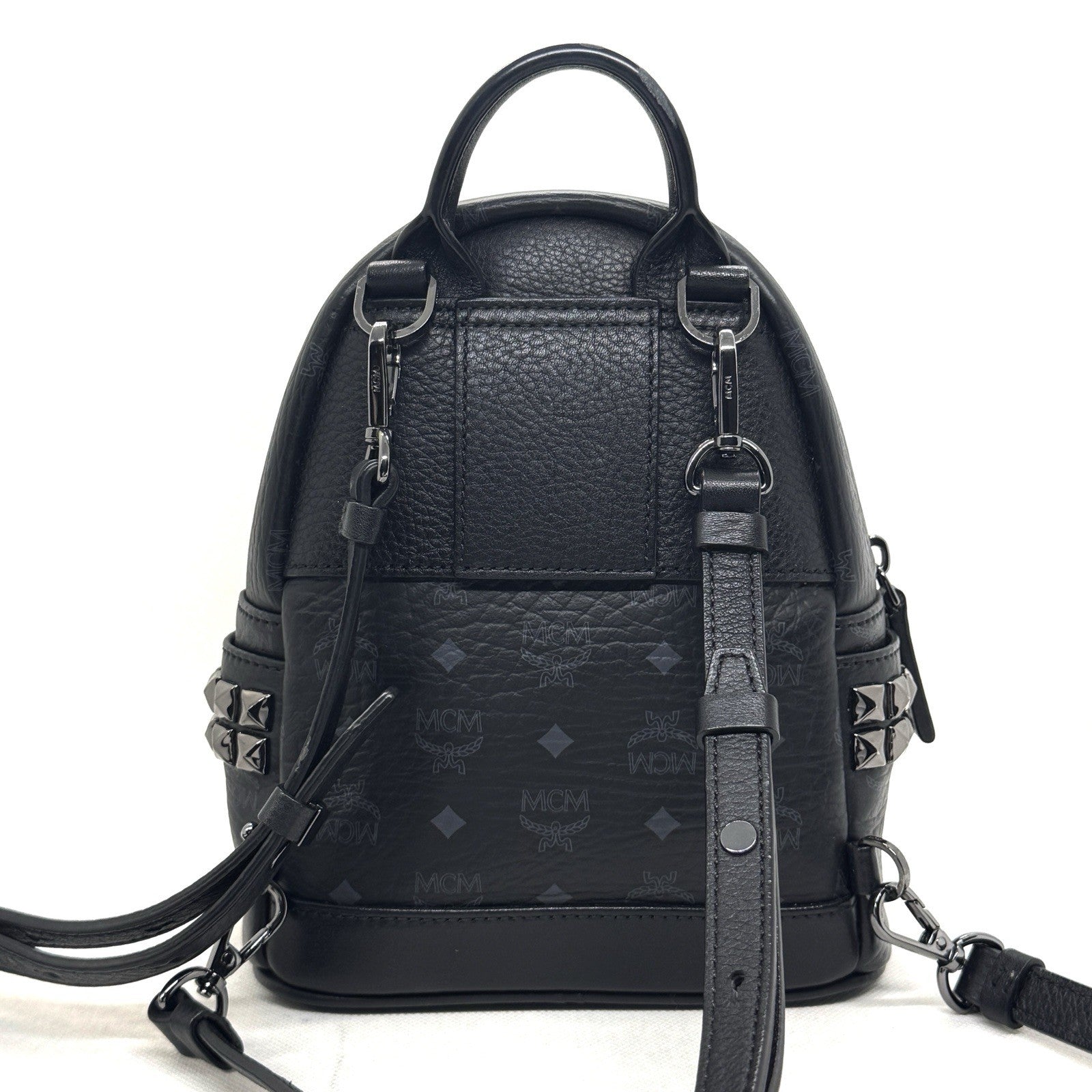 MCM Stark Rucksack Mini Backpack Bebe Boo Schwarz mit seitlichen Nieten