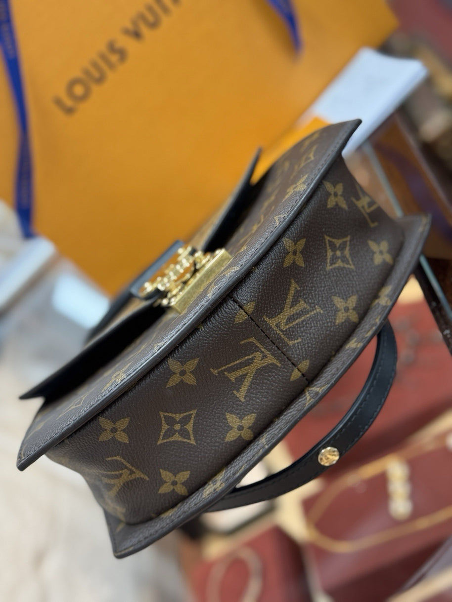 Louis Vuitton M46548 Tilsitt Monogram Reverse Umhängetasche 2024 TOP