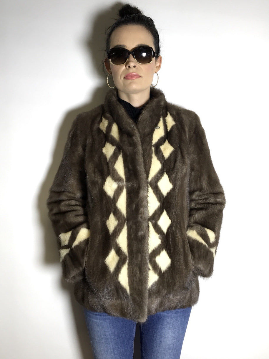 Ausgefallene Saphir Nerzjacke silbergrau, Canada Majestic Mink Gr. 34-36 Damen