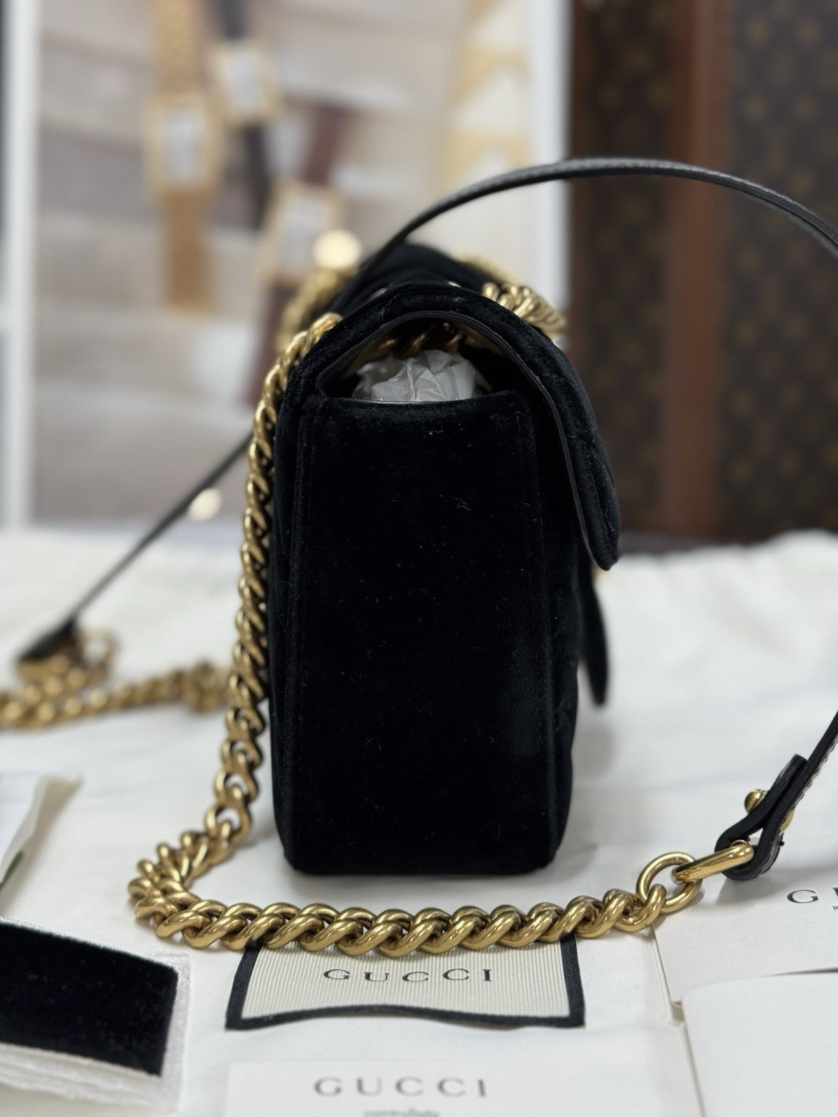 Gucci Kleine GG Marmont Schultertasche Samt Schwarz/Gold 446744