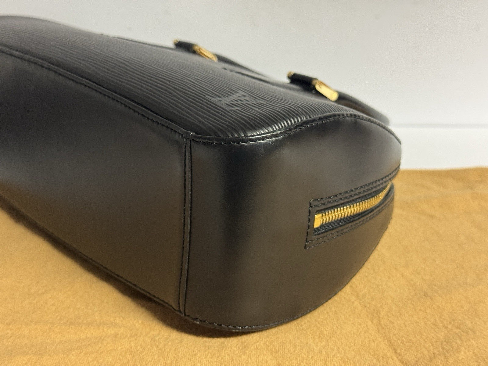 Louis Vuitton Jasmine Handtasche Epi Leder Schwarz Vintage 2001 TOP Zustand