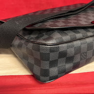Louis Vuitton Daniel MM Messenger Bag Damier Ebene Herren Umhängetasche 2010