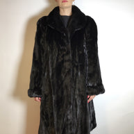 Wunderschöner Nerzmantel Original SAGA MINK Nerz schwarz Gr. 42/44 Damen
