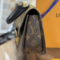 Louis Vuitton M46548 Tilsitt Monogram Reverse Umhängetasche 2024 TOP