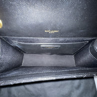 Saint Laurent Envelope Medium gegerbtes Grain De Poudre Leder Schwarz/Gold