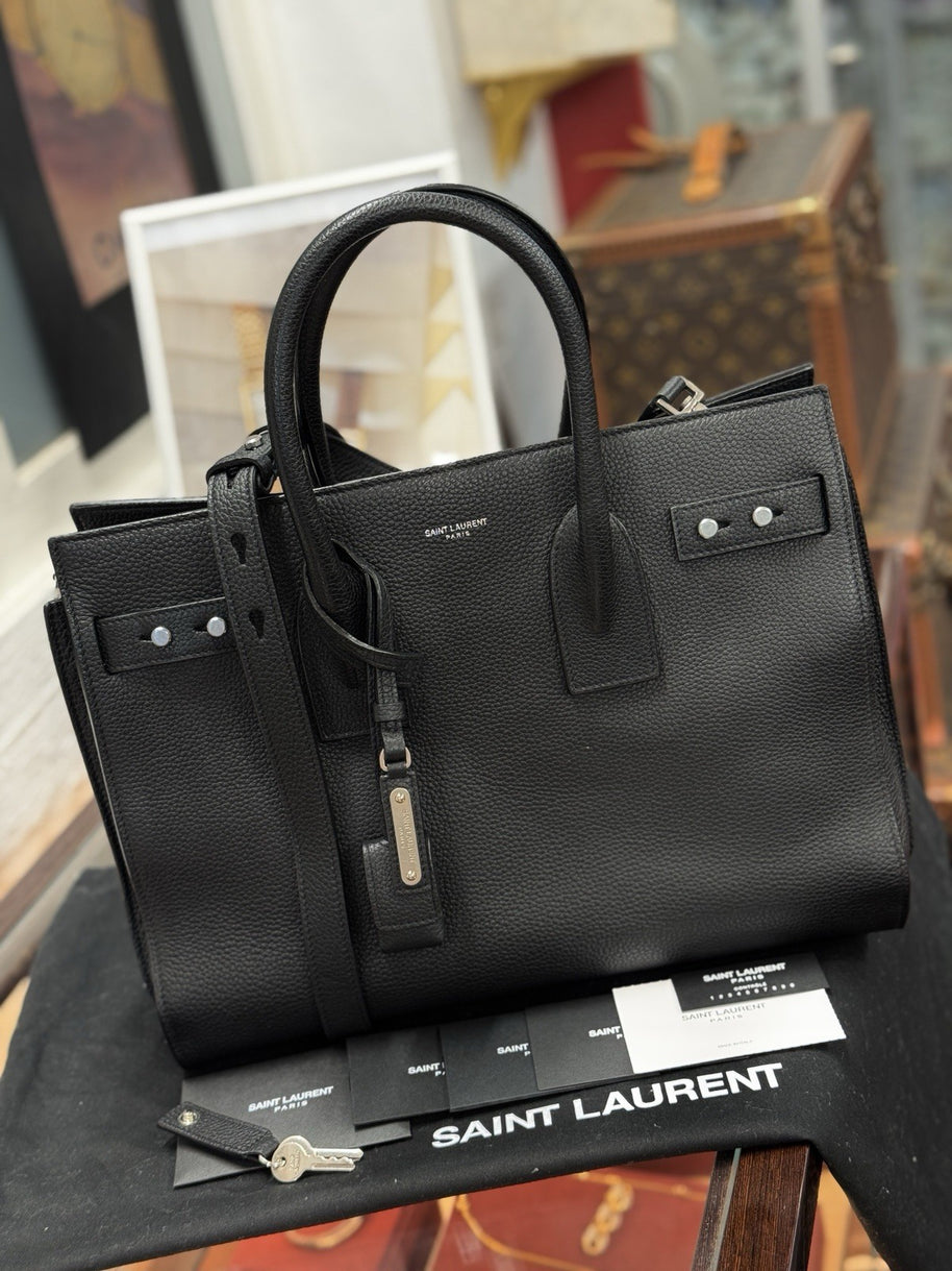 Saint Laurent Sac de Jour Medium Schwarz Leder Umhängetasche